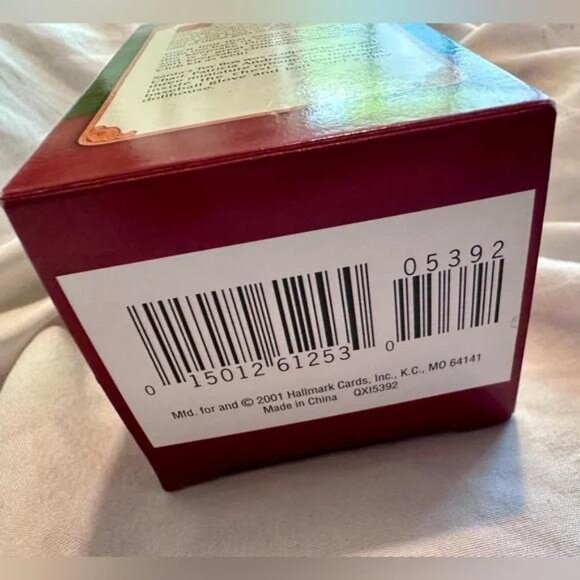 Vintage NIB Hallmark Santa’s Toy Box Ornament Christmas Ornament Set Of 4 2001 - Picture 4 of 4